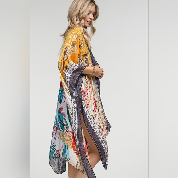 Tropical & Floral Print Kimono w Side Slits - Lightweight Jacquard Fabric - Picture 5 of 9